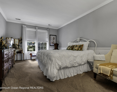 536 St Andrews Place - Photo Thumbnail 13