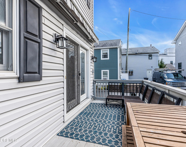 102 W Spray Way - Photo Thumbnail 13