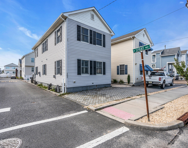102 W Spray Way - Photo Thumbnail 24