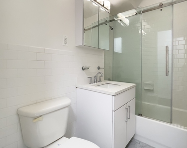 East 35 Street - Photo Thumbnail 5