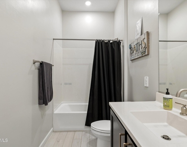 17426 N 49th Street - Photo Thumbnail 27