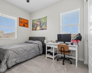 17426 N 49th Street - Photo Thumbnail 25