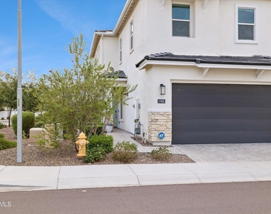 17426 N 49th Street - Photo Thumbnail 1