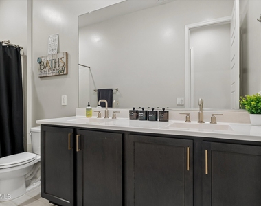 17426 N 49th Street - Photo Thumbnail 26