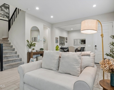 17426 N 49th Street - Photo Thumbnail 9