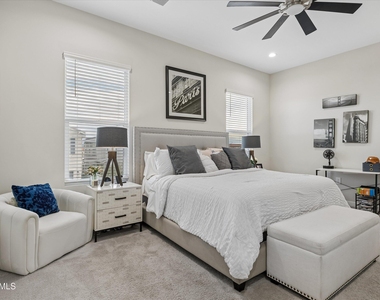 17426 N 49th Street - Photo Thumbnail 17
