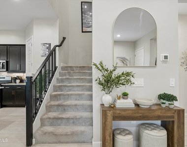 17426 N 49th Street - Photo Thumbnail 5