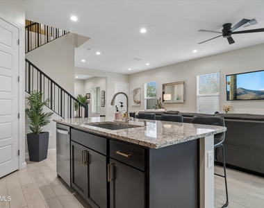 17426 N 49th Street - Photo Thumbnail 13