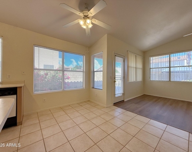 9765 W Yukon Drive - Photo Thumbnail 11