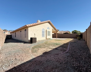 9765 W Yukon Drive - Photo Thumbnail 33