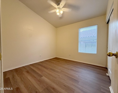 9765 W Yukon Drive - Photo Thumbnail 22
