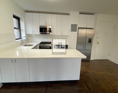 East 35 Street - Photo Thumbnail 6