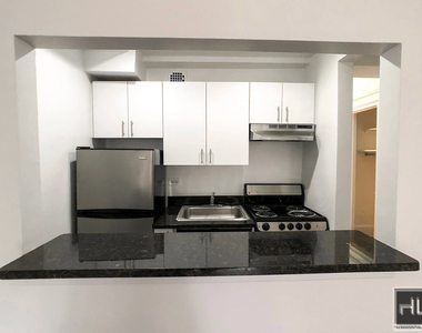 West 73rd Street - Photo Thumbnail 3