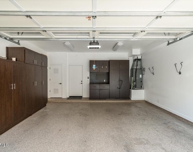 4931 N Woodmere Fairway -- - Photo Thumbnail 24