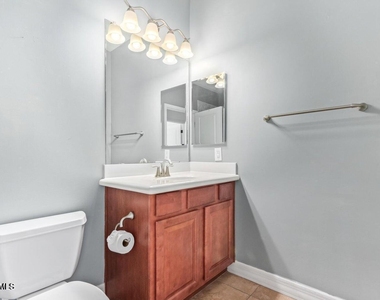 10757 N 74th Street - Photo Thumbnail 30