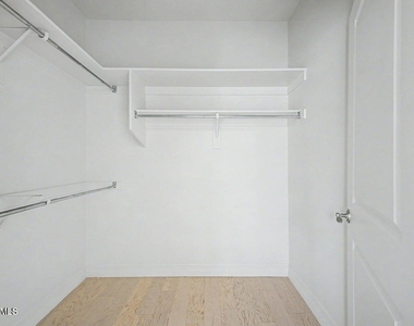 10757 N 74th Street - Photo Thumbnail 23