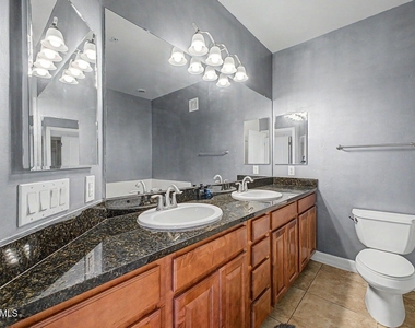 10757 N 74th Street - Photo Thumbnail 19