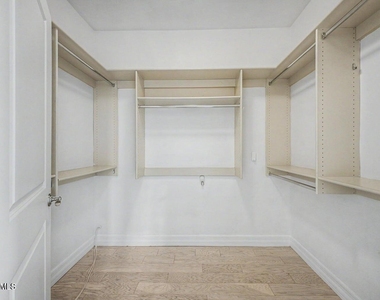 10757 N 74th Street - Photo Thumbnail 21