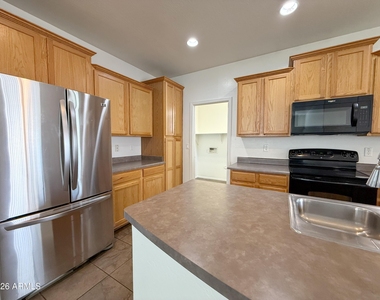 7213 N 72nd Drive - Photo Thumbnail 14