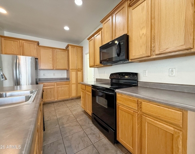 7213 N 72nd Drive - Photo Thumbnail 16