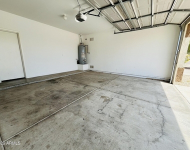5620 W Ellis Drive - Photo Thumbnail 18