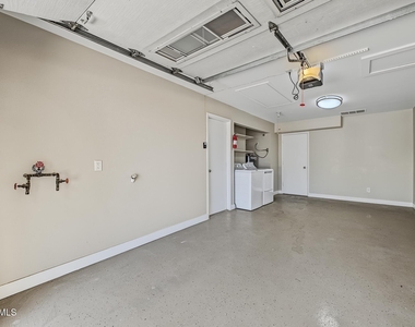 10123 N 96th Avenue - Photo Thumbnail 25