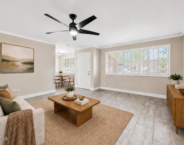 10123 N 96th Avenue - Photo Thumbnail 3