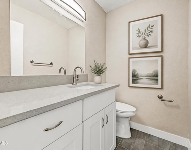 10123 N 96th Avenue - Photo Thumbnail 12