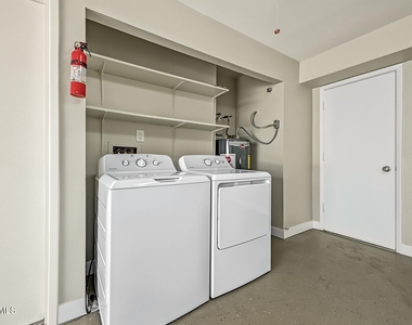 10123 N 96th Avenue - Photo Thumbnail 24