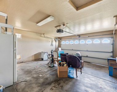 2219 E Valencia Drive - Photo Thumbnail 24