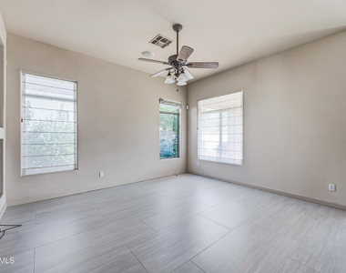 2219 E Valencia Drive - Photo Thumbnail 6