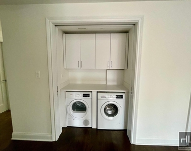 E 16 St - Photo Thumbnail 3