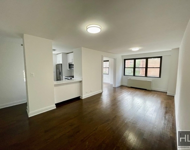 E 16 St - Photo Thumbnail 1