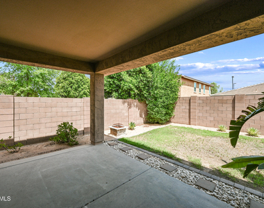 2414 E Hazeltine Way - Photo Thumbnail 26