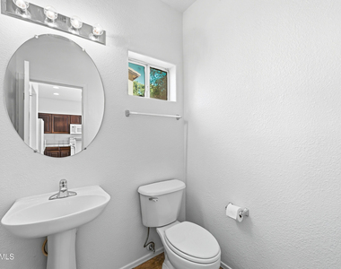 5209 W Shaw Butte Drive - Photo Thumbnail 11
