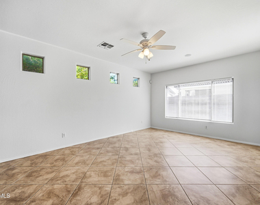 5209 W Shaw Butte Drive - Photo Thumbnail 3