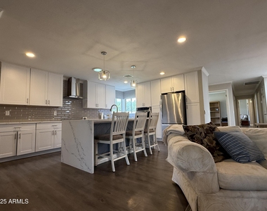 25208 S Angora Court - Photo Thumbnail 6