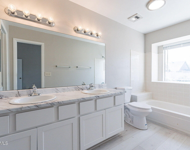 11926 N 78th Drive - Photo Thumbnail 24