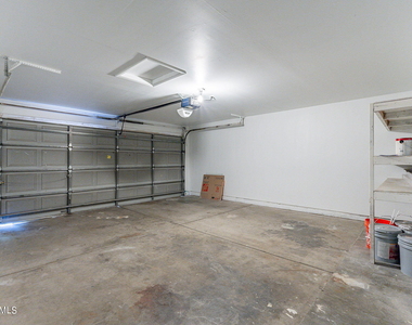 11926 N 78th Drive - Photo Thumbnail 34