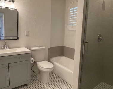 3242 E Camelback Road - Photo Thumbnail 9