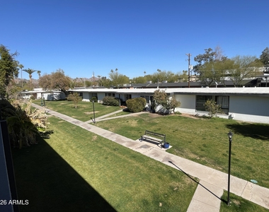 3242 E Camelback Road - Photo Thumbnail 13