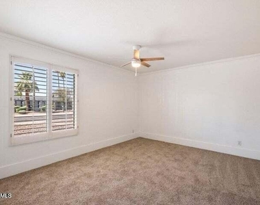 6828 E Ludlow Drive - Photo Thumbnail 21