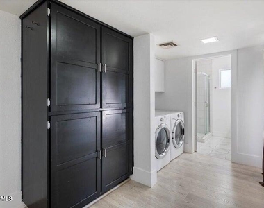 6828 E Ludlow Drive - Photo Thumbnail 26