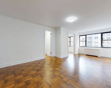East 56 Street - Photo Thumbnail 1