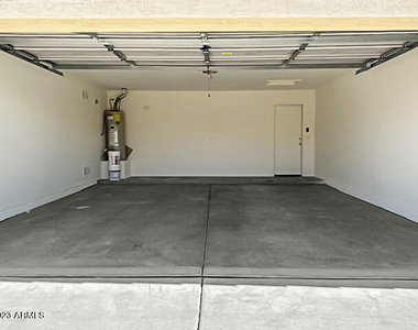 13410 W Watson Lane - Photo Thumbnail 19