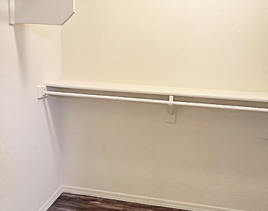 13410 W Watson Lane - Photo Thumbnail 10
