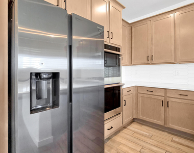 27156 N 169th Drive - Photo Thumbnail 14