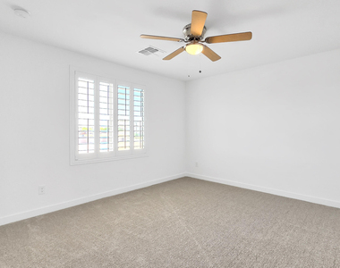 27156 N 169th Drive - Photo Thumbnail 33