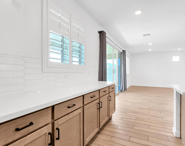 27156 N 169th Drive - Photo Thumbnail 18