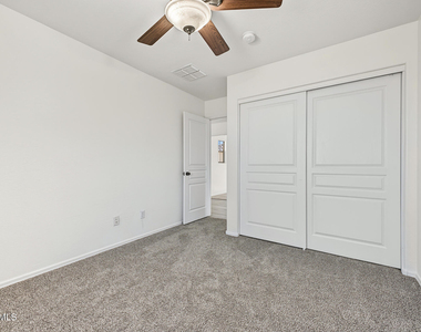 3853 E Claxton Avenue - Photo Thumbnail 35